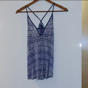 UO Silence + Noise Strappy Patterned Top - Size Small